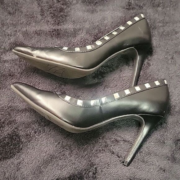 Christian Siriano Studded Heels Pointed Toe Black 4" Stiletto Women 6.5 Rockstud - Picture 3 of 4